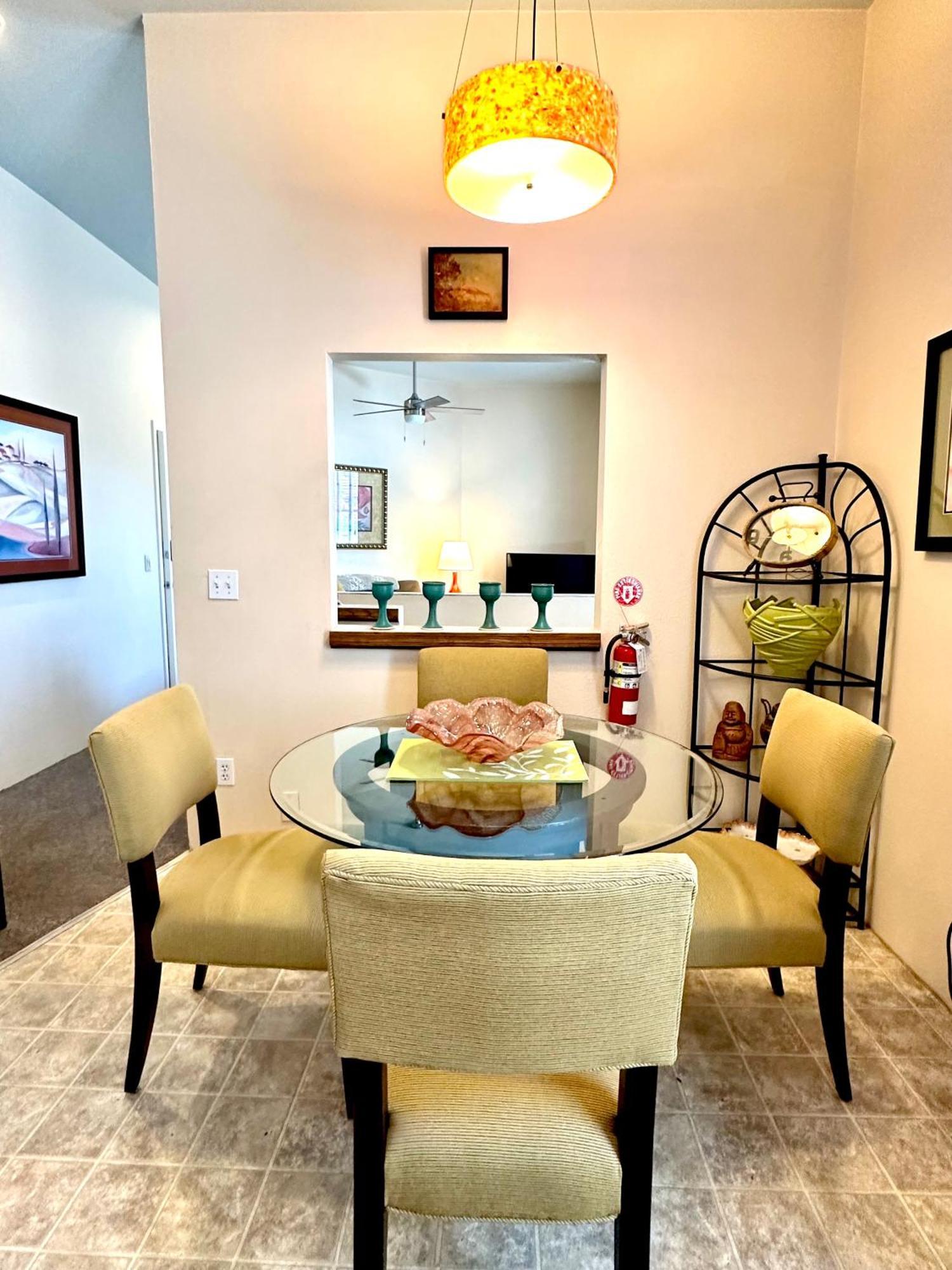 Bisbee Brownstone Suites Eksteriør billede