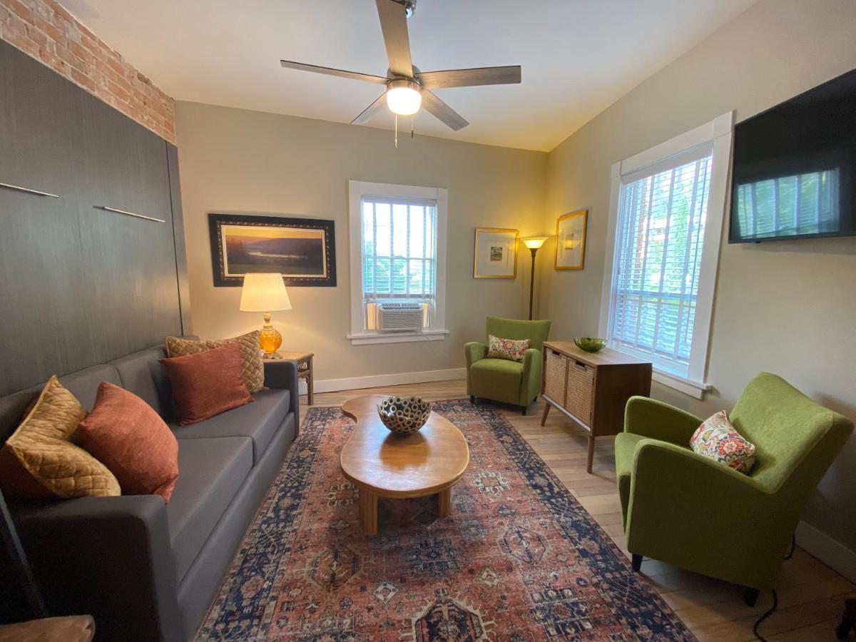Bisbee Brownstone Suites Eksteriør billede