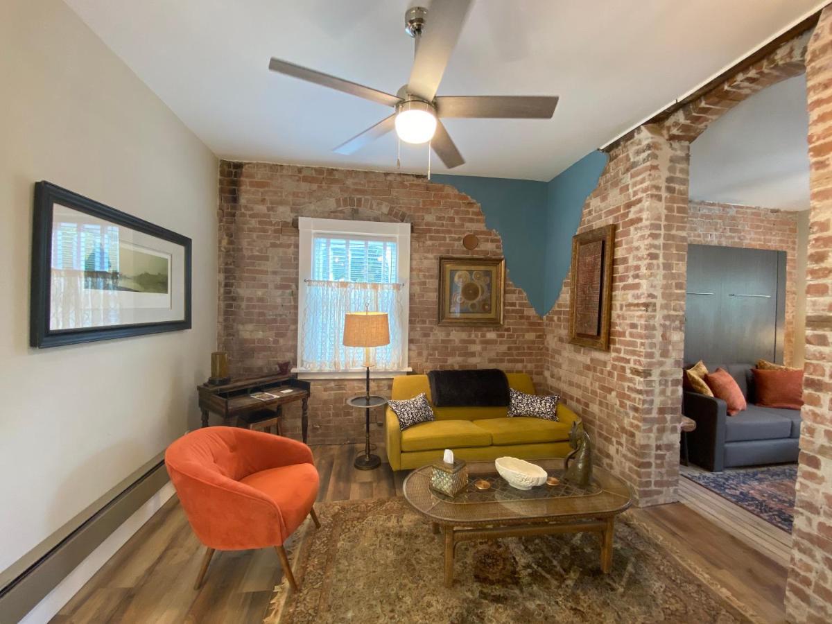 Bisbee Brownstone Suites Eksteriør billede